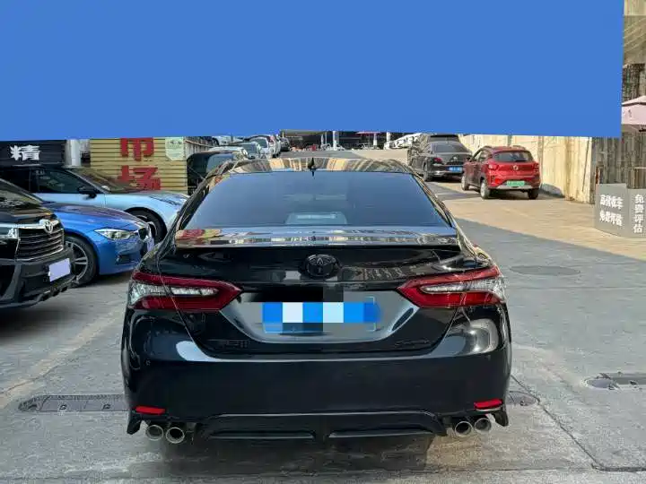 Toyota Camry — миниатюра 5