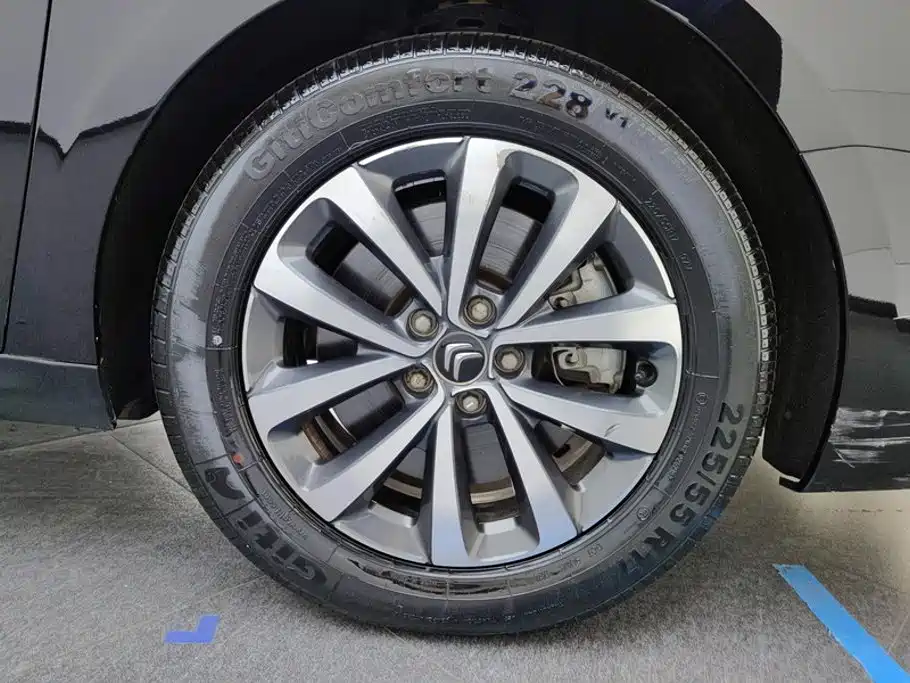 Citroen C6 — миниатюра 6