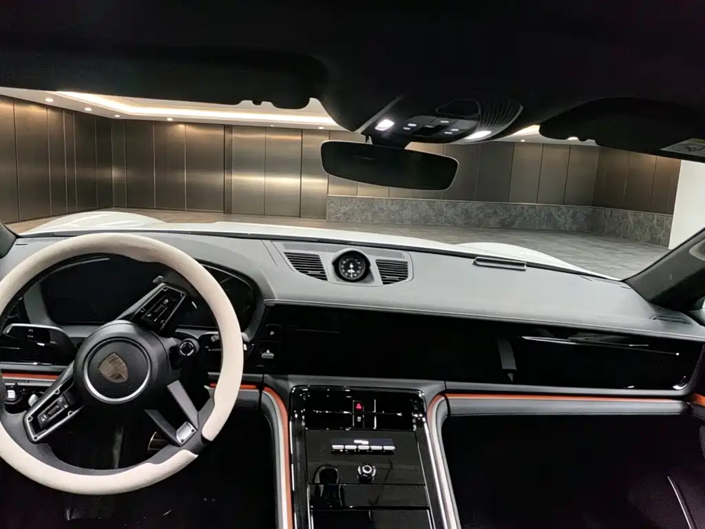 Porsche Panamera — миниатюра 3