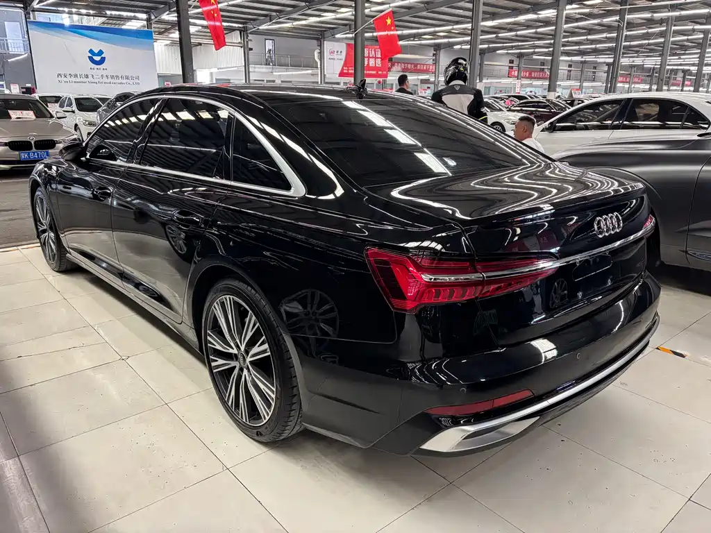 Audi A6L — миниатюра 12