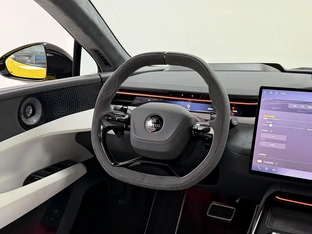 Lotus EMEYA — миниатюра 7
