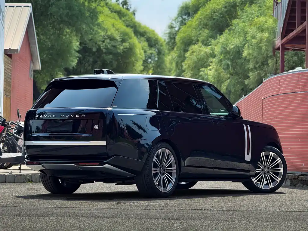 Land Rover Range Rover — миниатюра 18