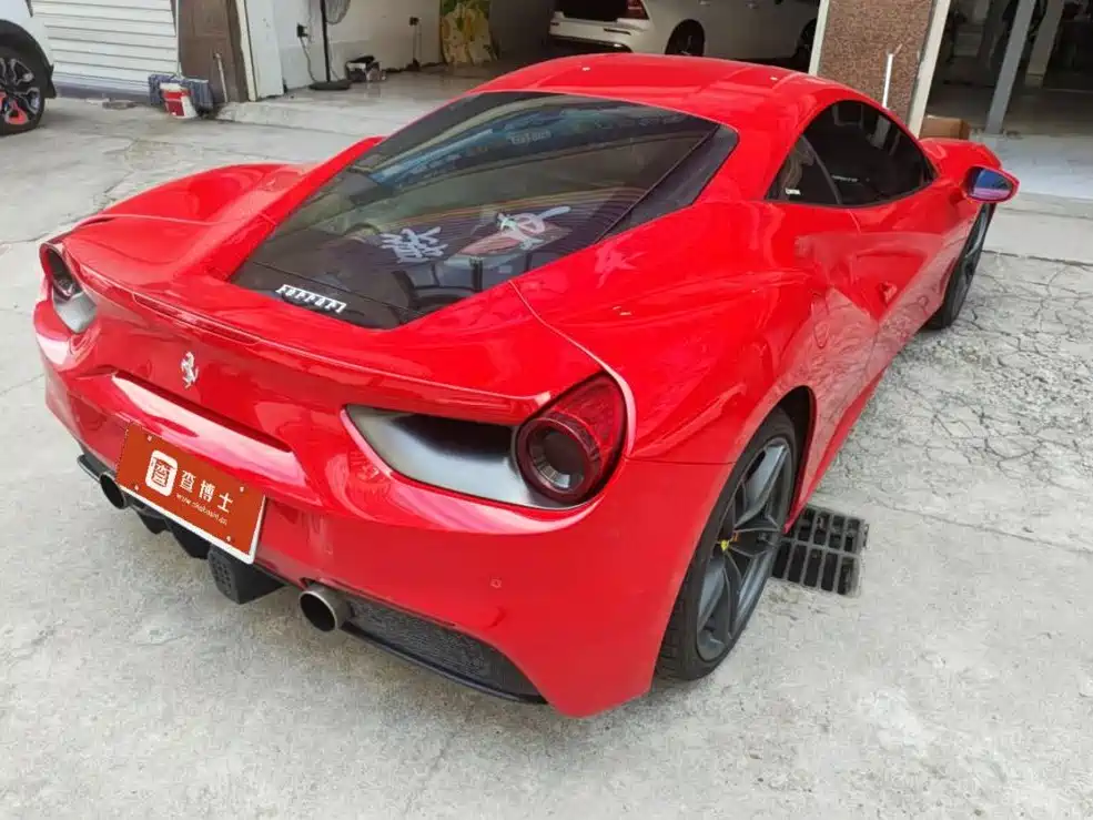Ferrari 488 — миниатюра 3