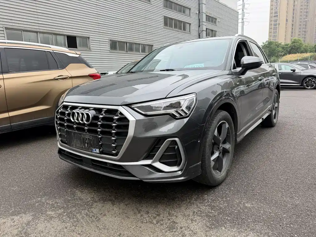 Audi Q3 2021