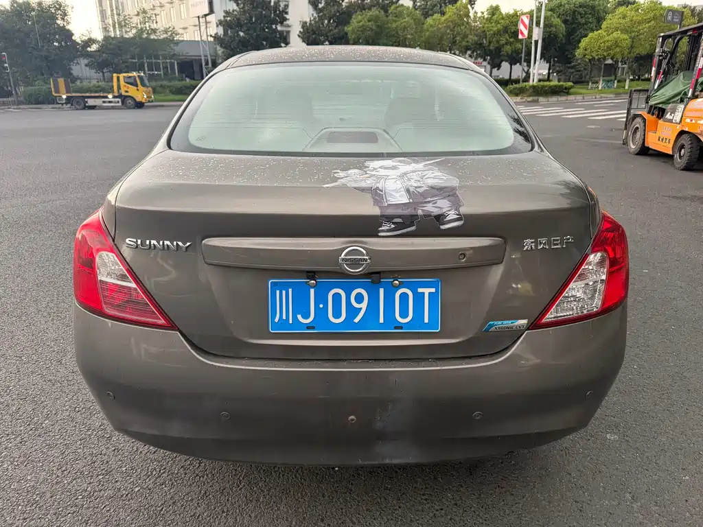 Nissan Sunny — миниатюра 5