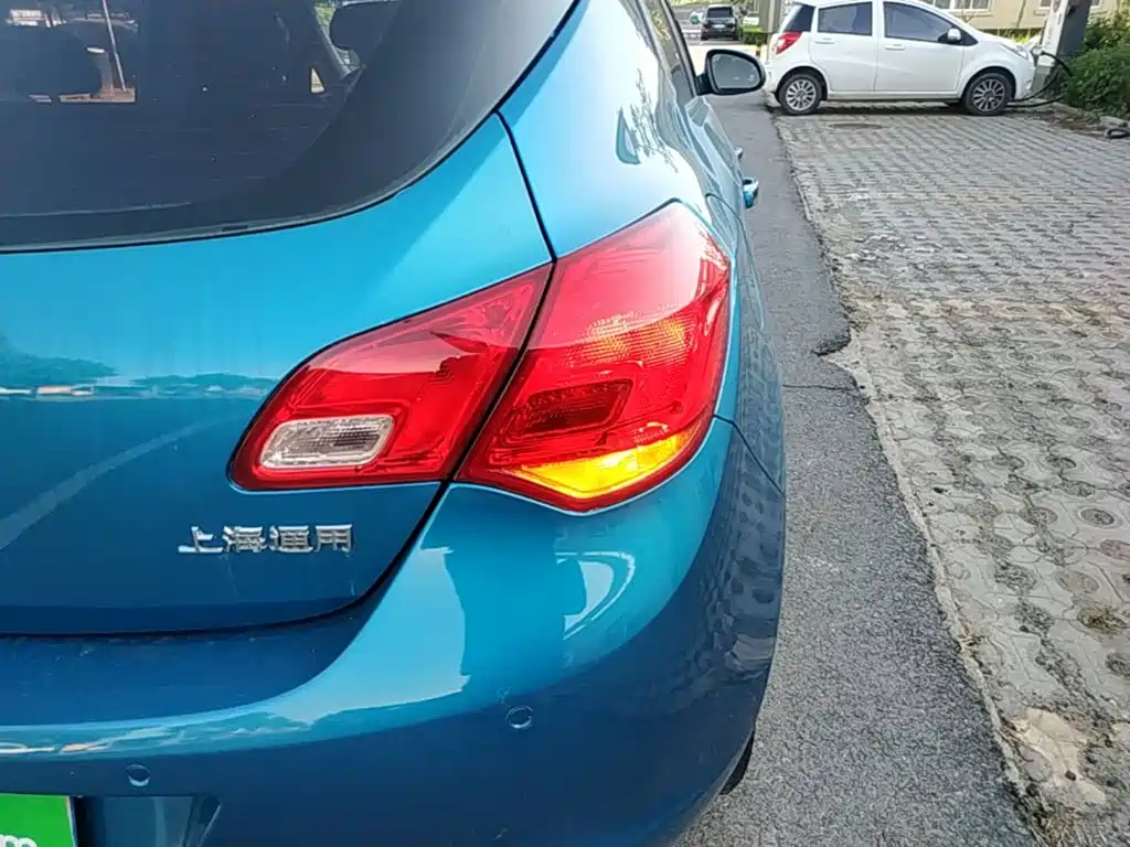 Buick Excelle — миниатюра 8
