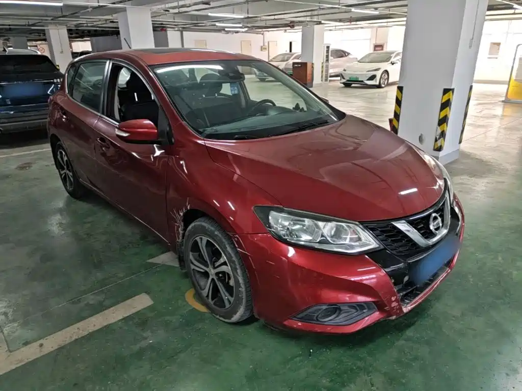 Nissan Tiida — миниатюра 4