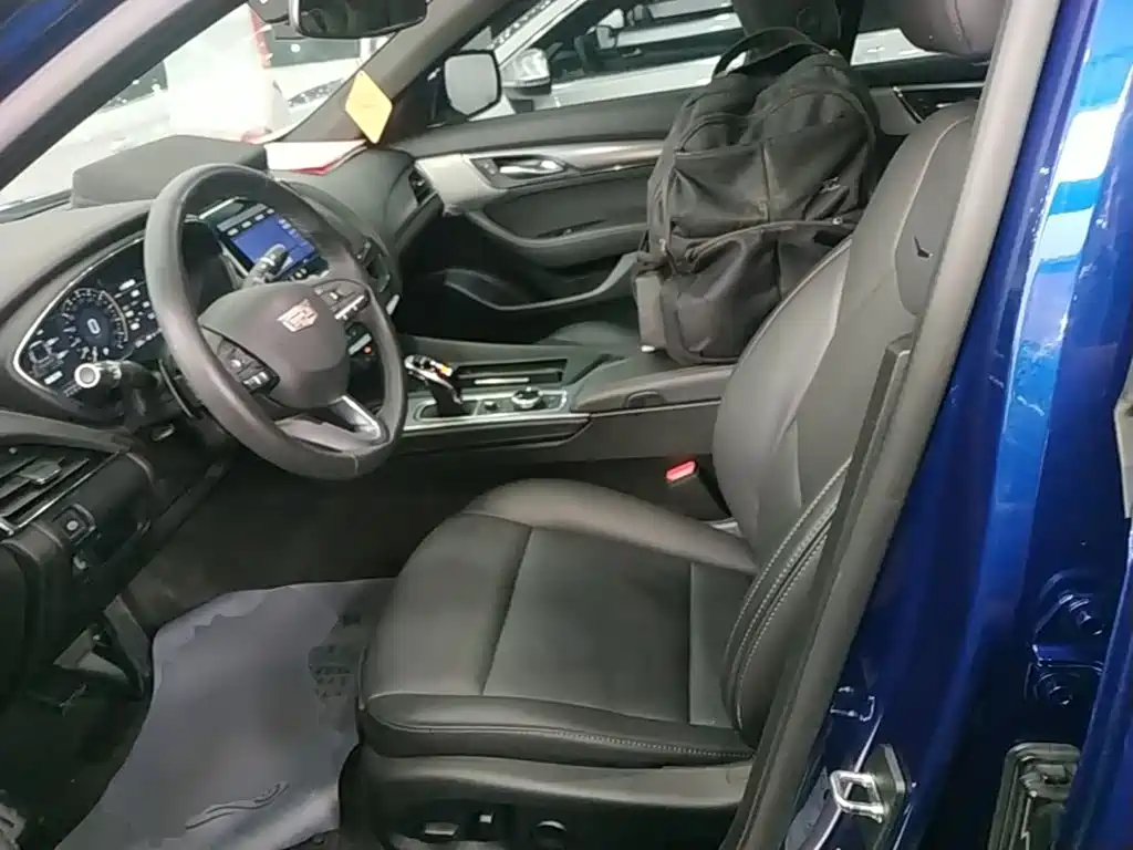 Cadillac CT5 — миниатюра 15