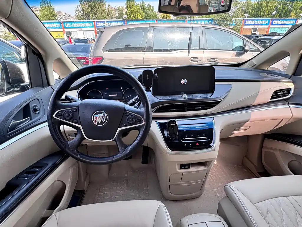 Buick GL8 — миниатюра 5