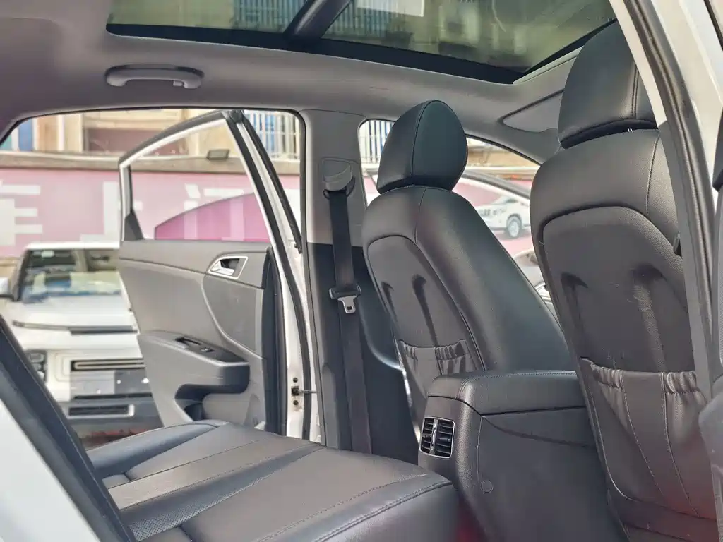 Hyundai Mistra — миниатюра 14