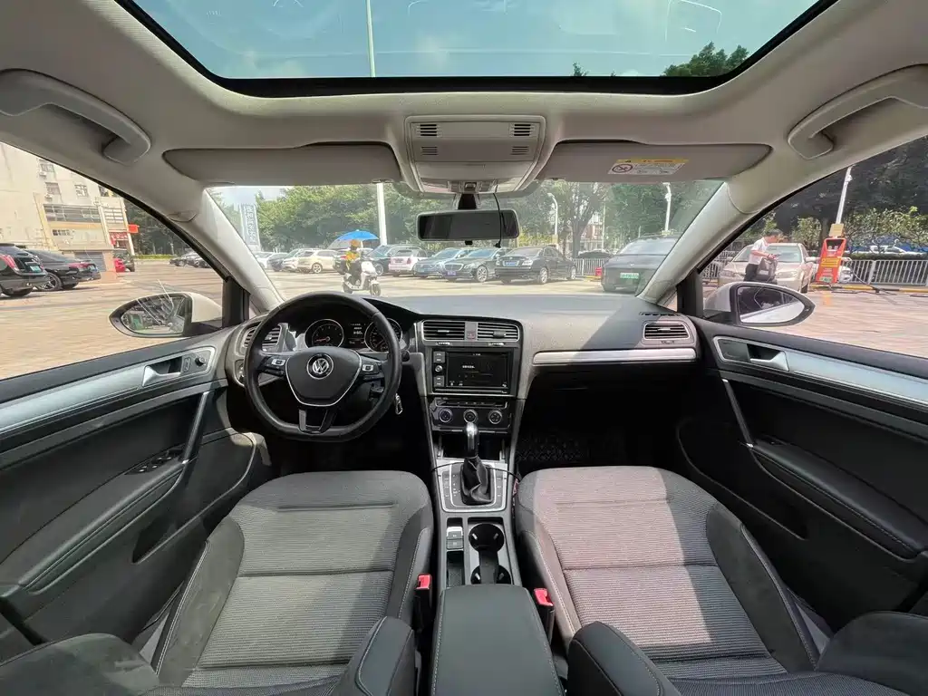 Volkswagen Golf — миниатюра 15