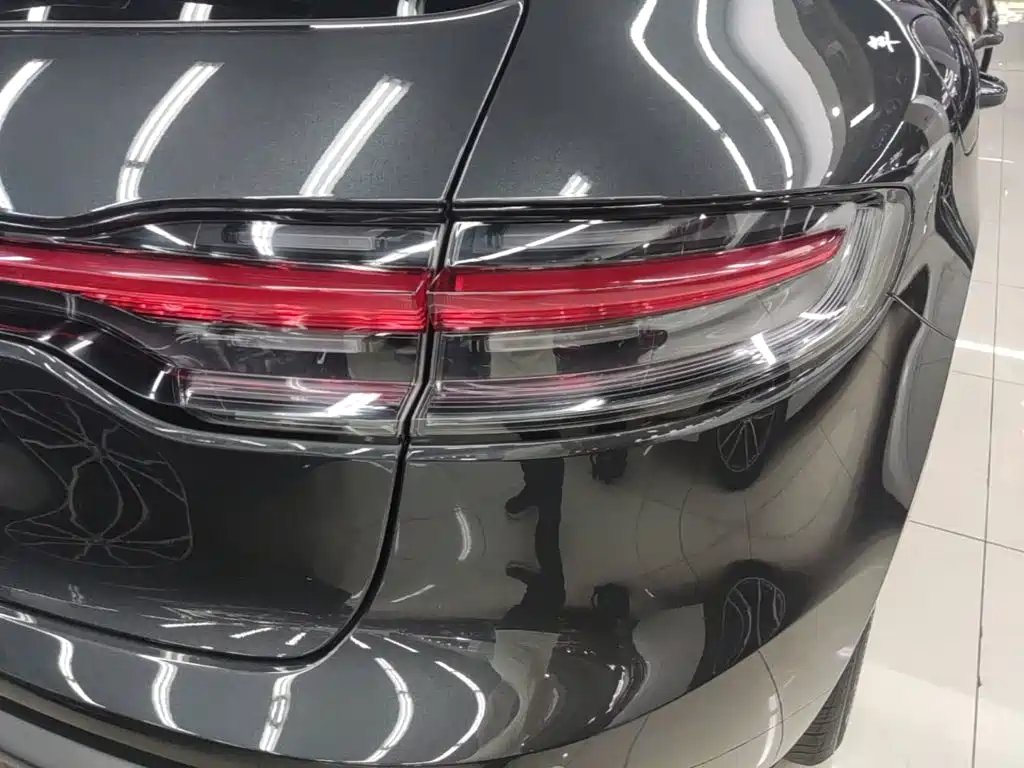 Porsche Macan — миниатюра 8