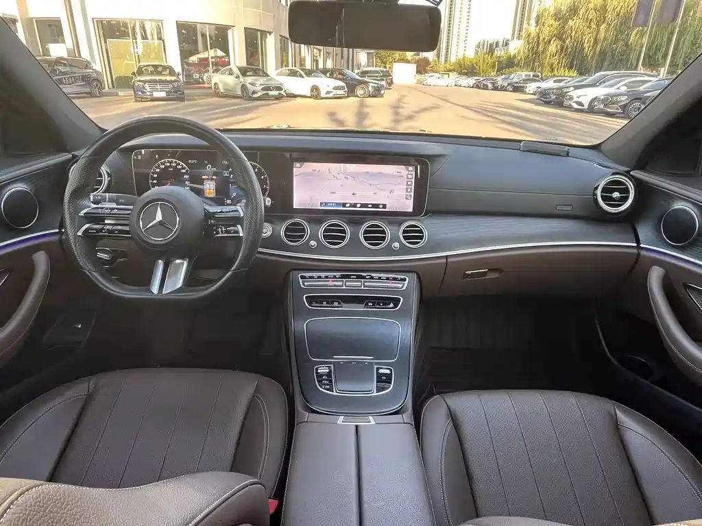 Mercedes-Benz E-Class (Import) — миниатюра 8