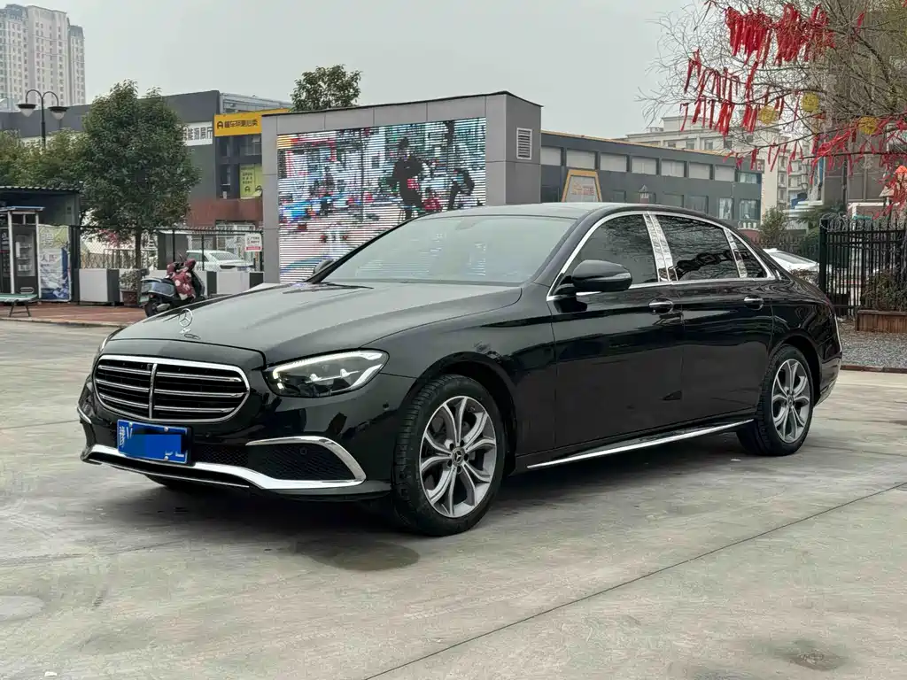 Mercedes-Benz E-Class 2021