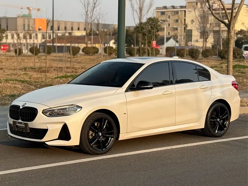 BMW 1 Series 2022