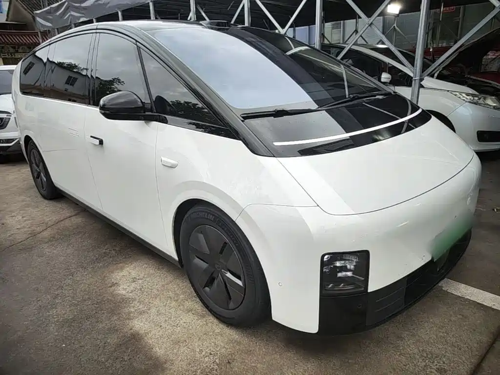 Li Auto Li MEGA — миниатюра 4