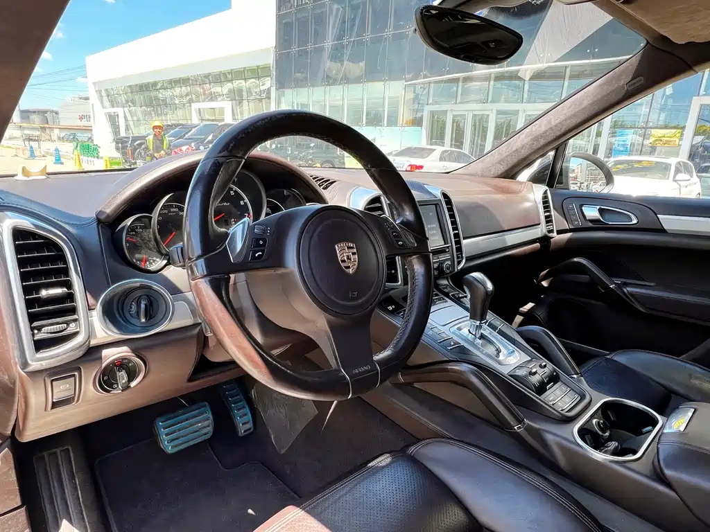 Porsche Cayenne 2011 Cayenne Turbo 4.8T