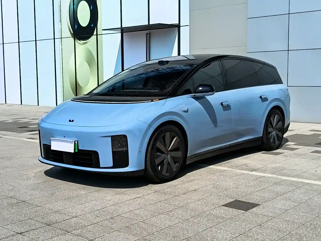 Li Auto Li i8