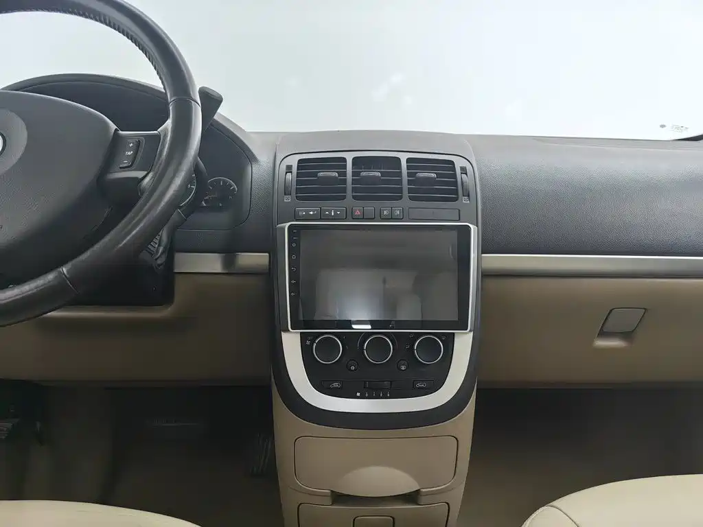 Buick GL8 — миниатюра 12