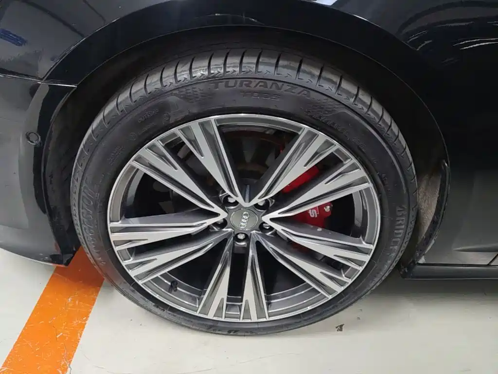 Audi A6L — миниатюра 23