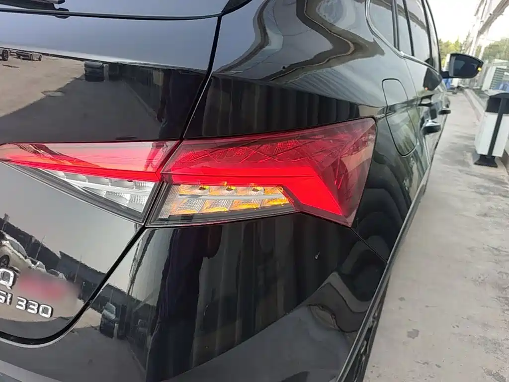 Skoda Kodiaq GT — миниатюра 8