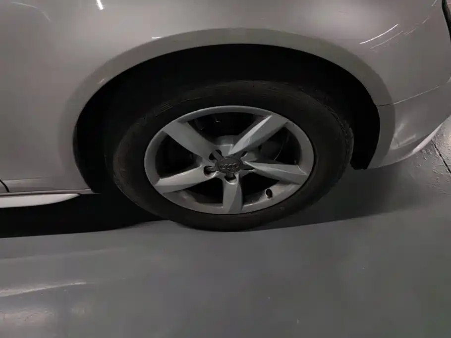 Audi A4L — миниатюра 6