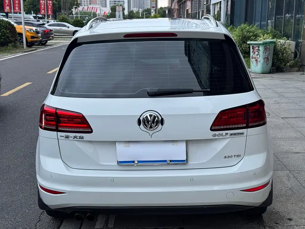 Volkswagen Golf Sportsvan — миниатюра 5
