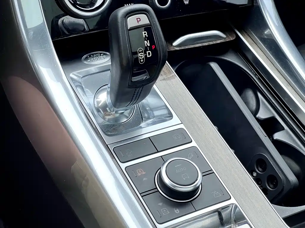 Land Rover Sport PHEV — миниатюра 13