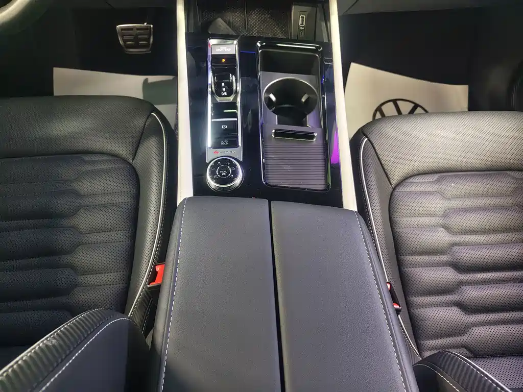 Volkswagen Teramont — миниатюра 5
