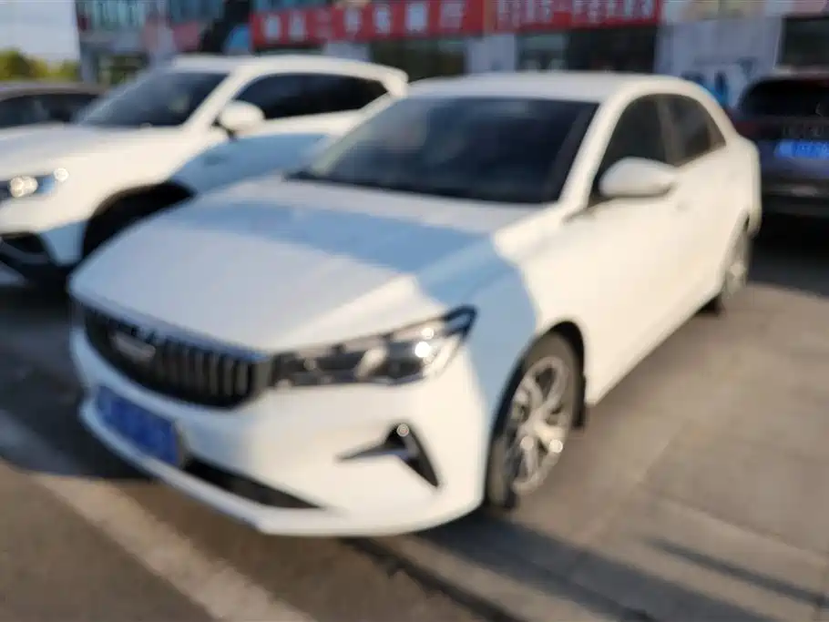 Geely Emgrand 2025
