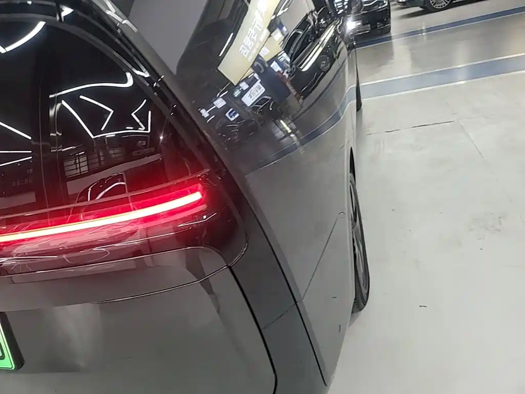 Li Auto Li MEGA — миниатюра 8