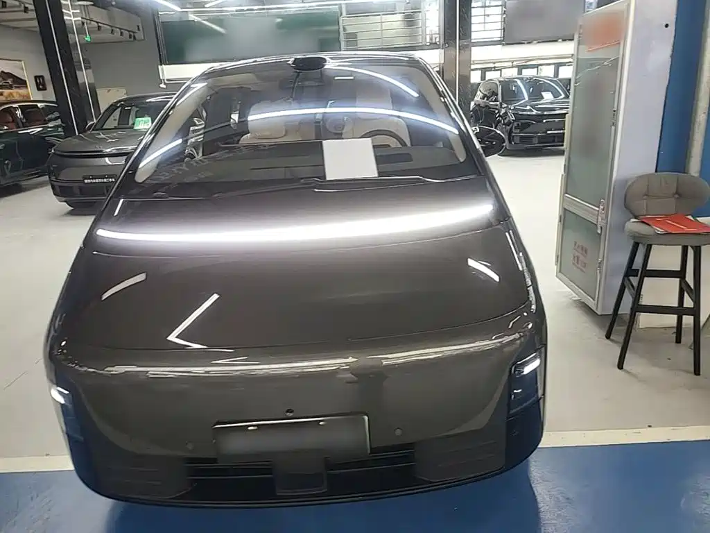 Li Auto Li MEGA — миниатюра 3