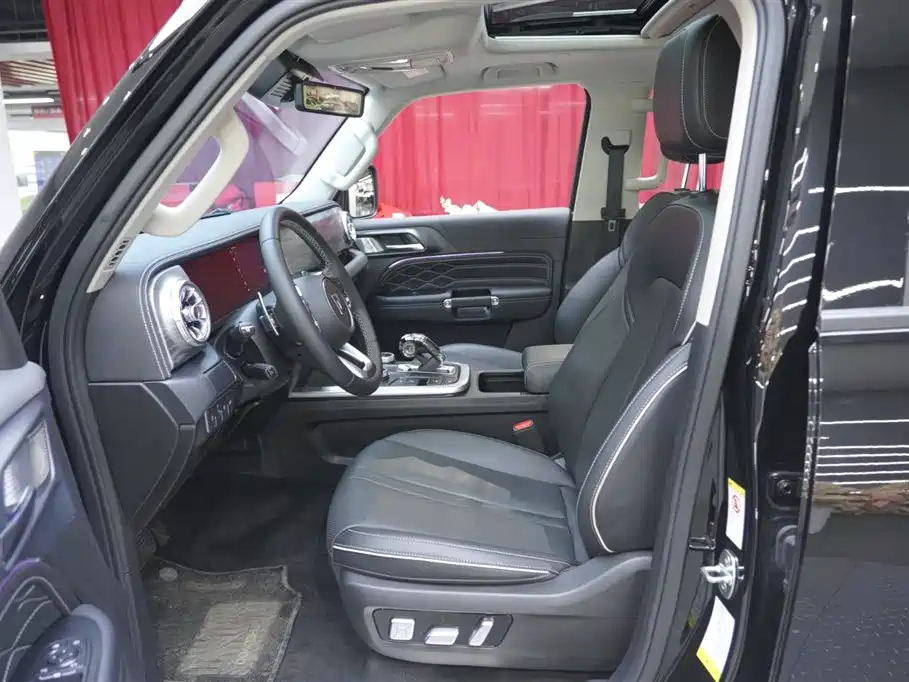 TANK TANK 300 NEW ENERGY