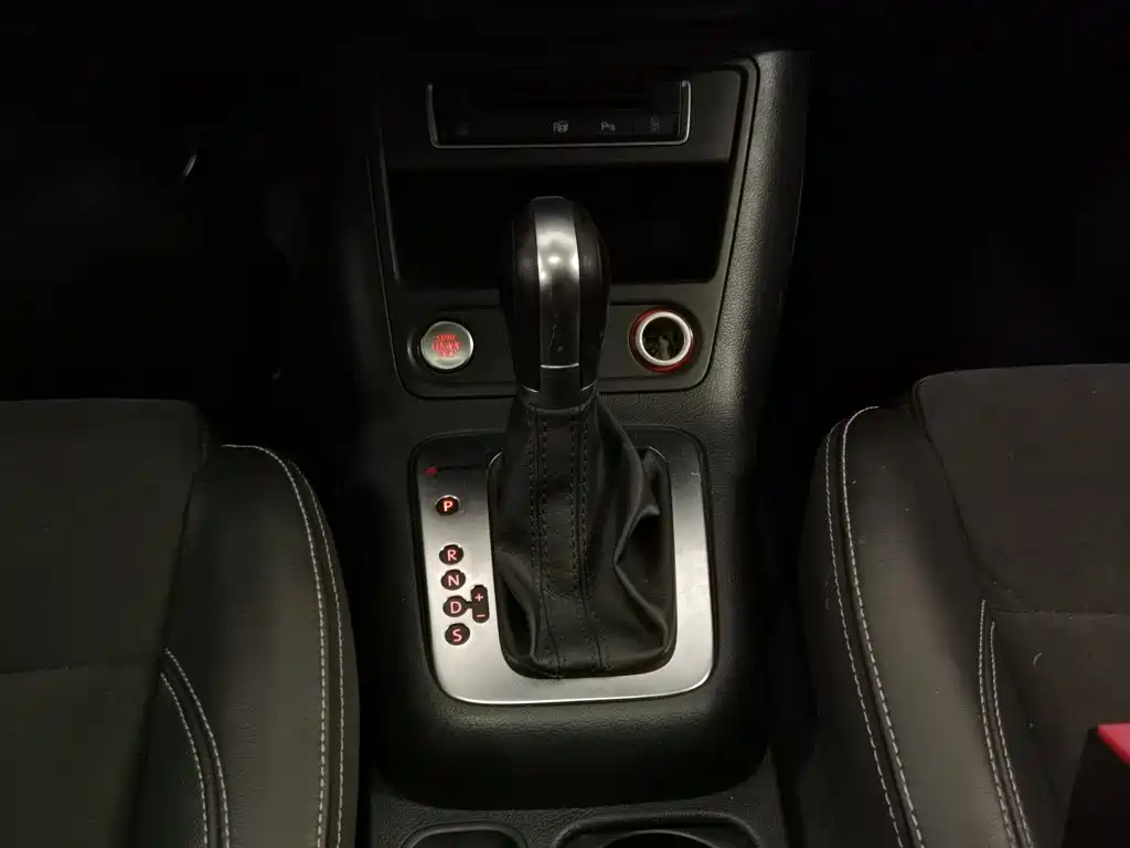 Volkswagen Tiguan — миниатюра 13
