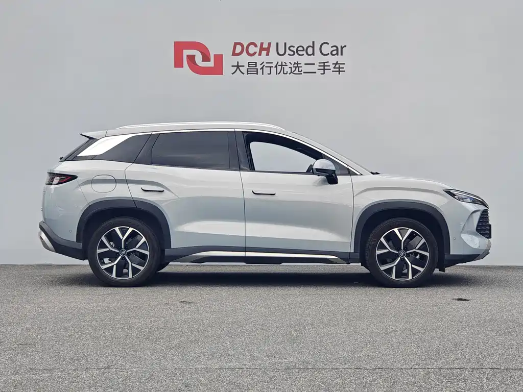 BYD L DM-i — миниатюра 3