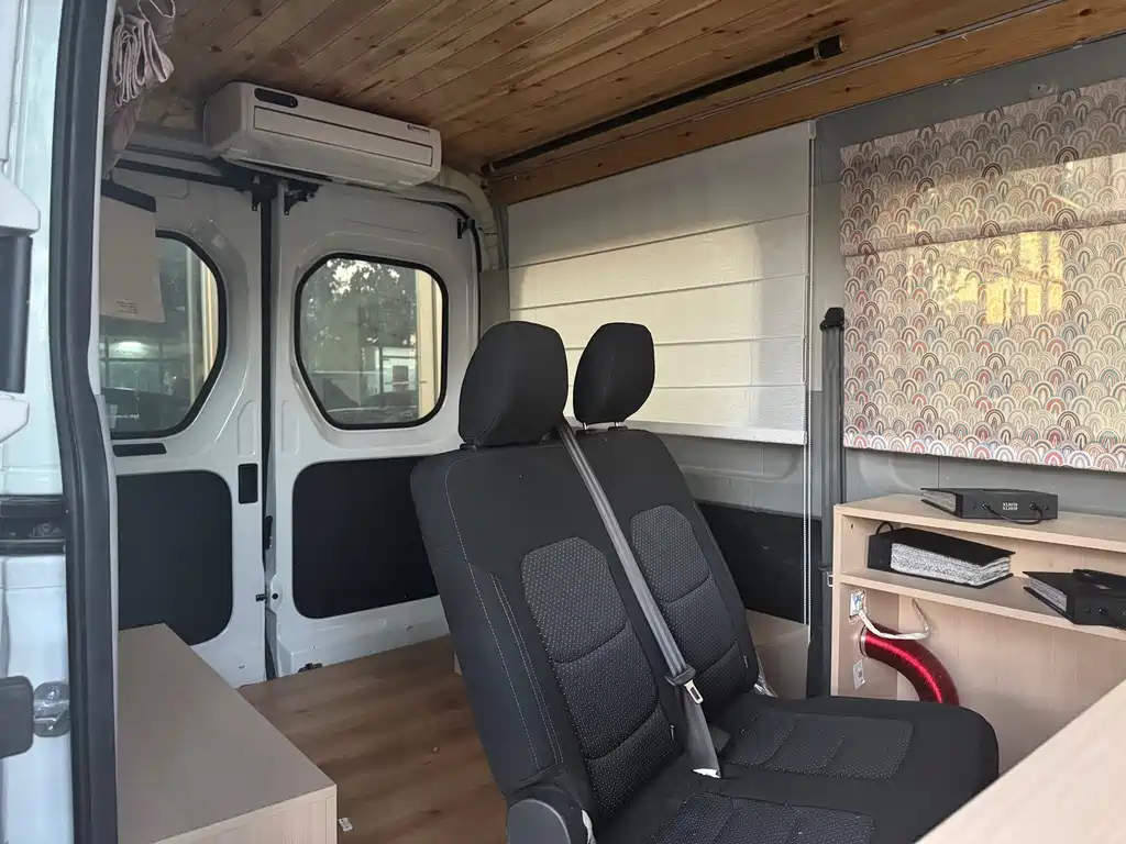 MAXUS V90 — миниатюра 5