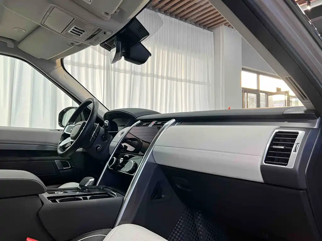 Land Rover Discovery 2021 360PS R-Dynamic HSE