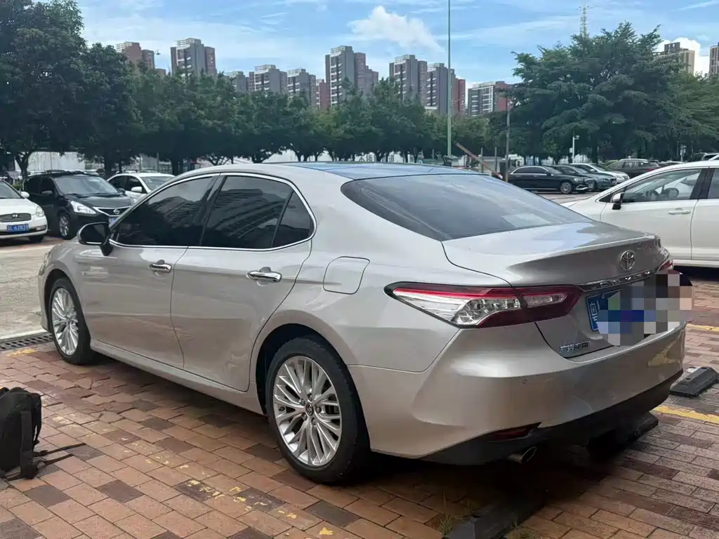Toyota Camry 2019 2.5G Luxury V