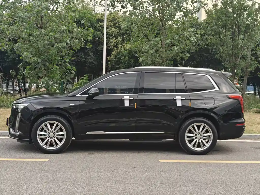 Cadillac XT6 — миниатюра 2
