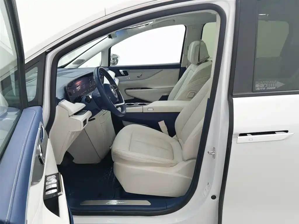 BUICK GL8 NEW ENERGY