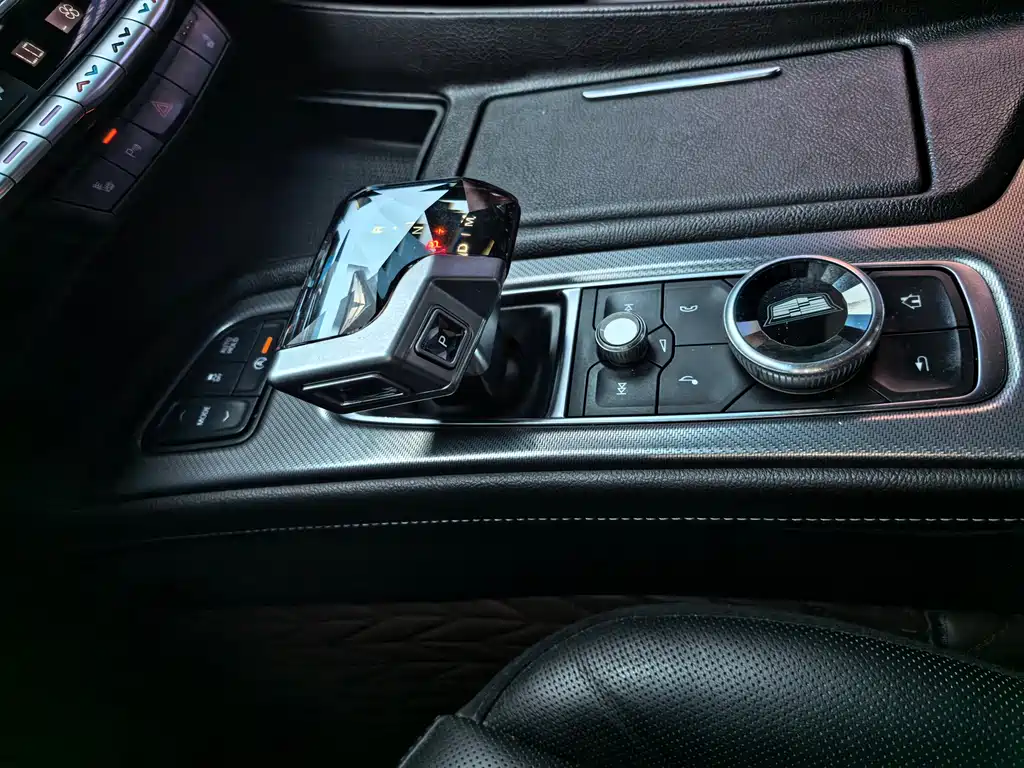 Cadillac CT5 — миниатюра 11