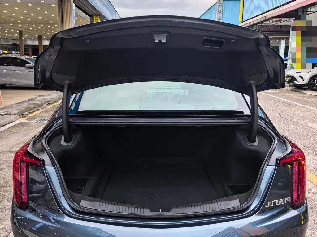 Cadillac CT5 — миниатюра 16