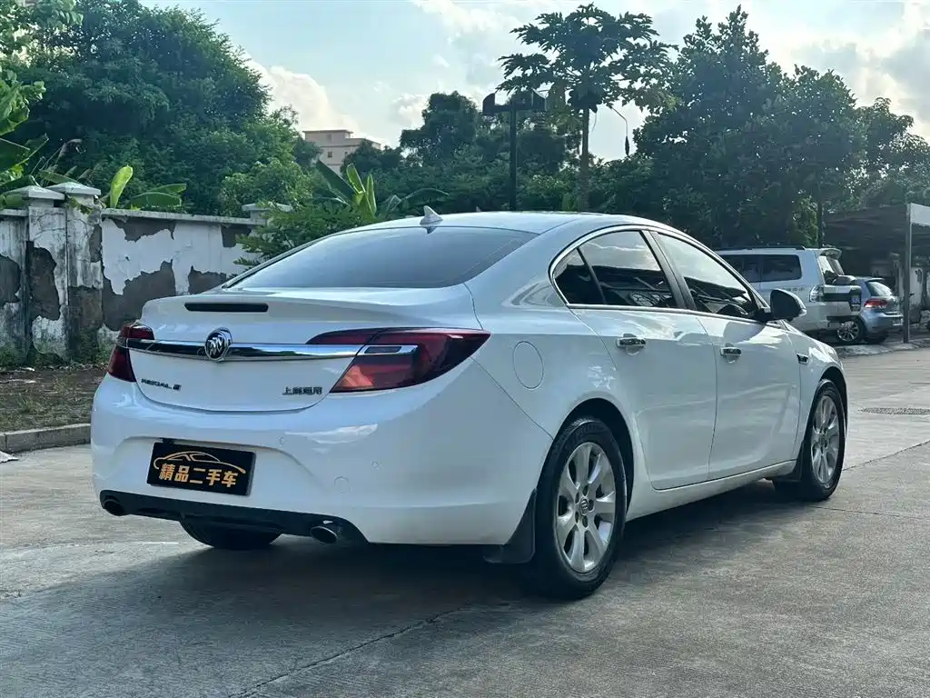Buick Regal 2015 1.6T Elite