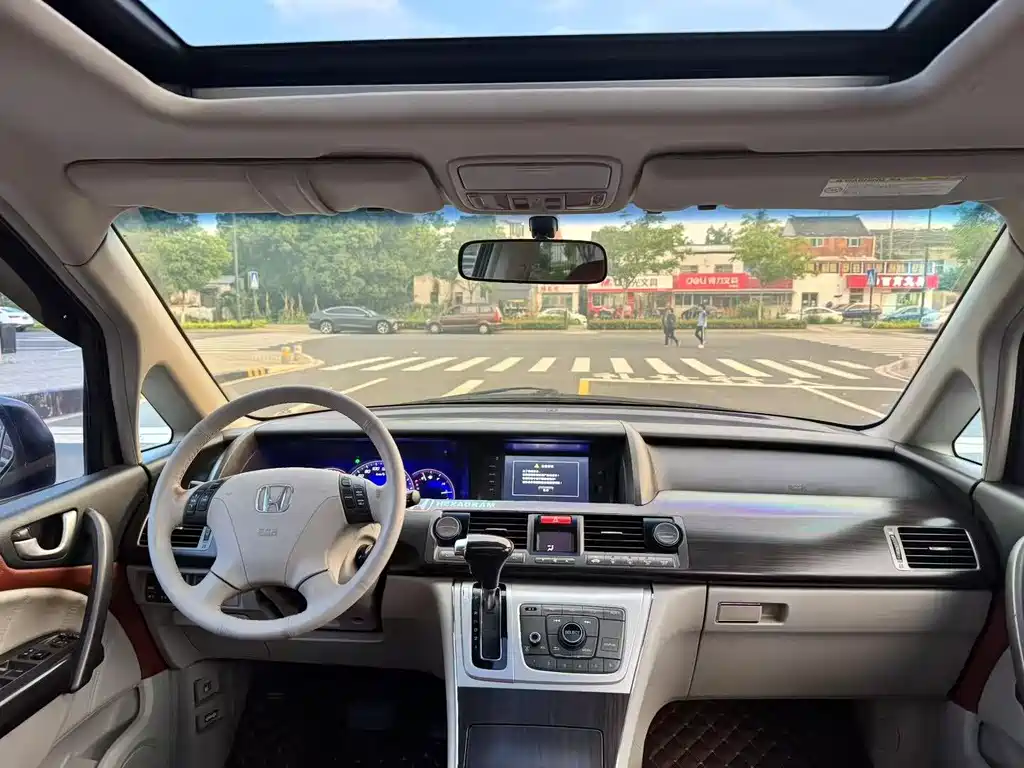 Honda Elysion 2012 2.4L VTi Luxury