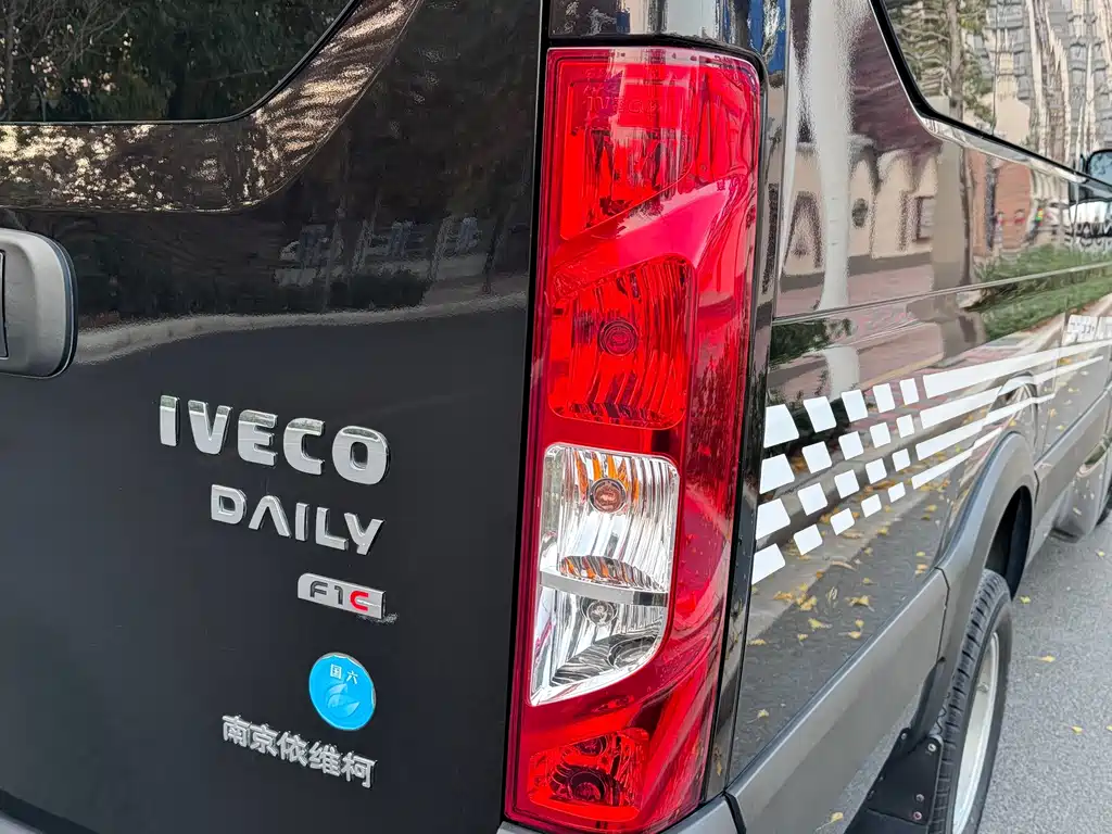 IVECO Ousheng — миниатюра 22