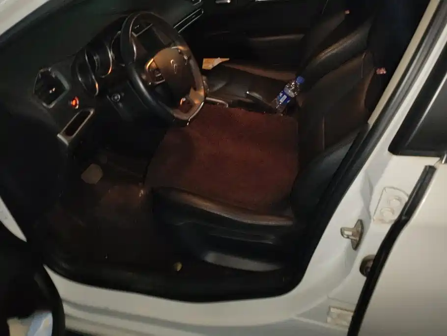 Citroen C4L — миниатюра 9
