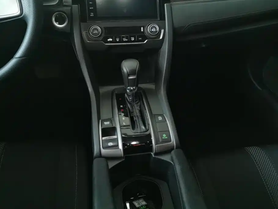 Honda Civic — миниатюра 16
