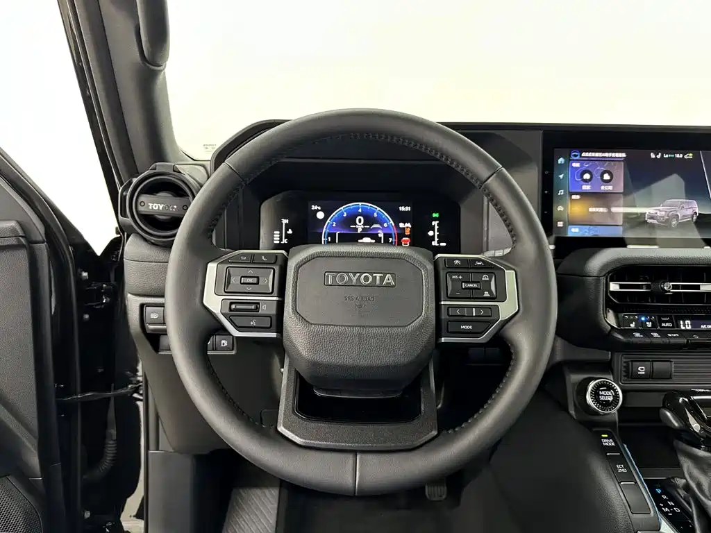 Toyota Prado — миниатюра 12