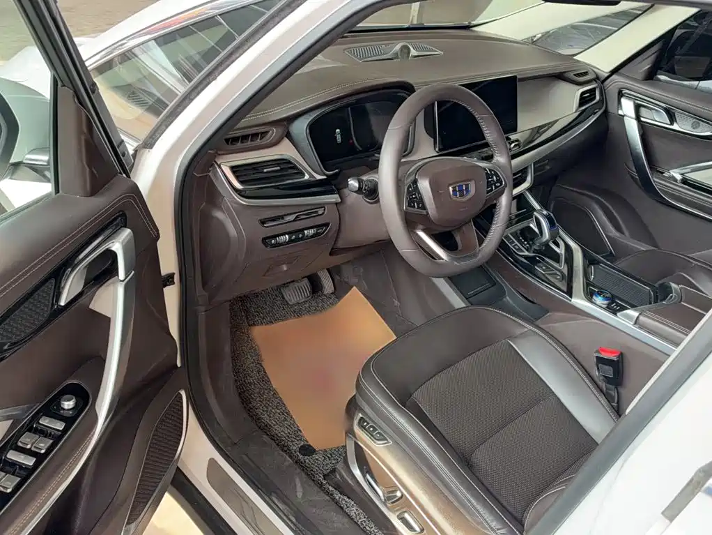 Geely Jia Ji New Energy — миниатюра 13