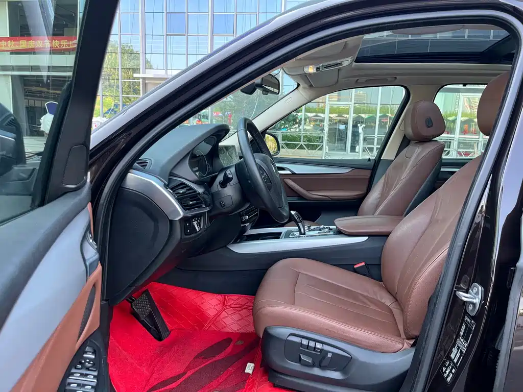 BMW X5 (Import) — миниатюра 11